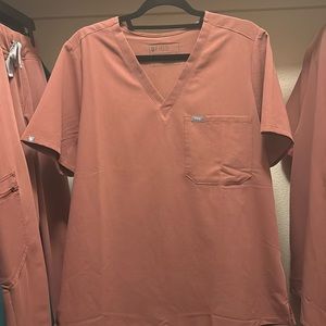 Women’s Figs Mauve Catarina one pocket scrub top